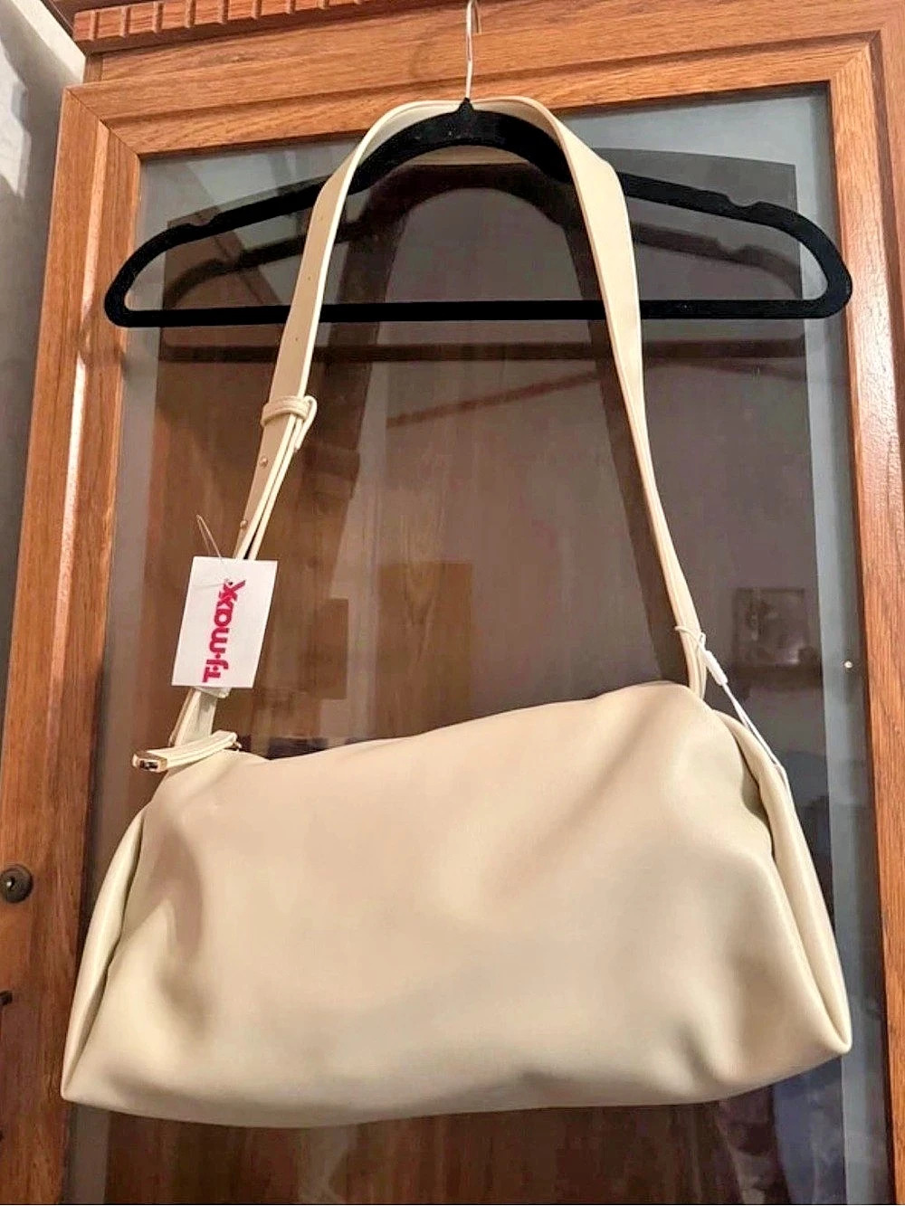 Urban Expressions Cream Shoulder Bag